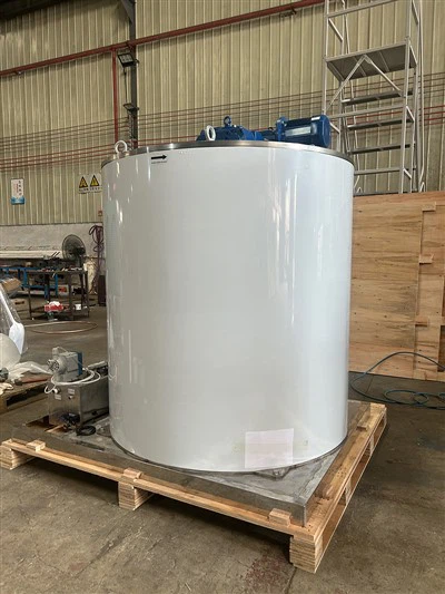 Kromirani izpuščen leseni uparjalnik